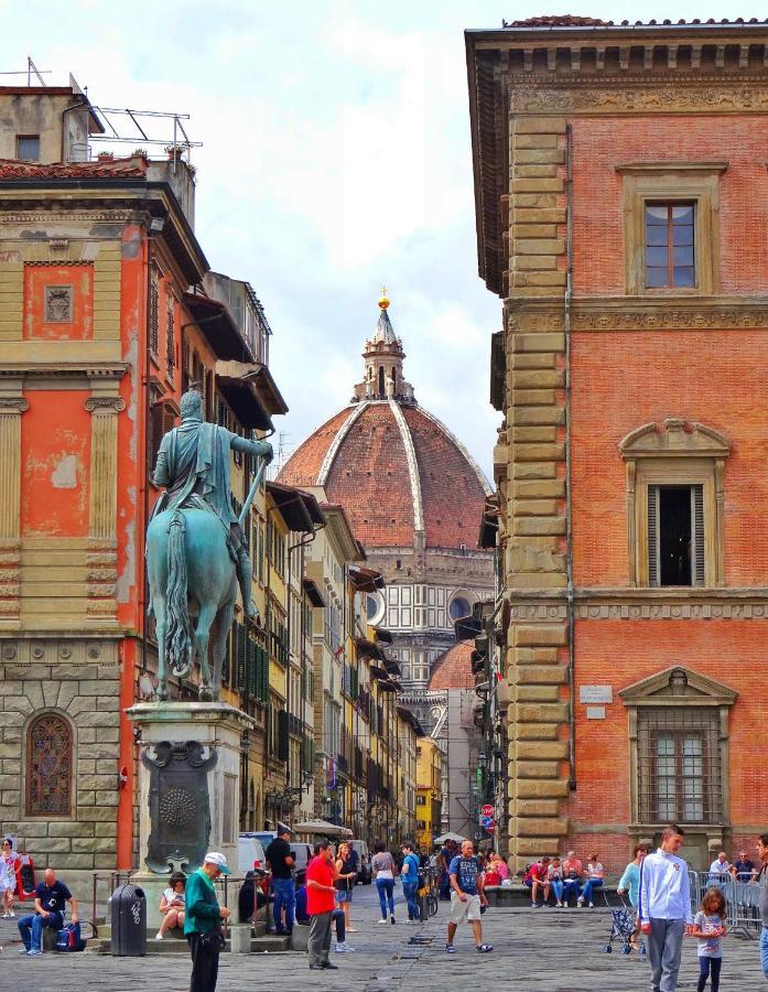 Historic Center Palace - Huge 4 Bedrooms Santa Croce Apartment - By LikehomeFirenze Kültér fotó