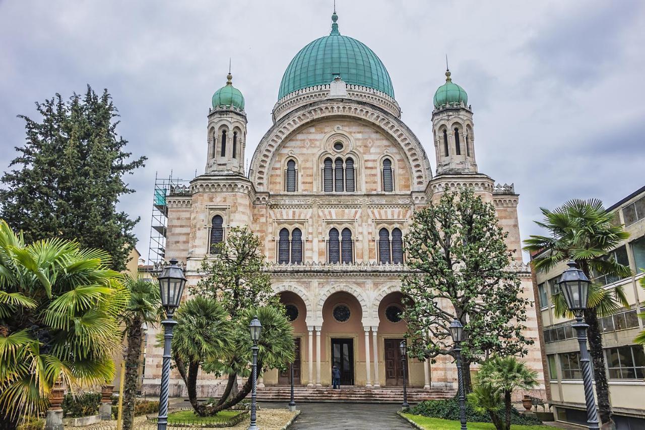 Historic Center Palace - Huge 4 Bedrooms Santa Croce Apartment - By LikehomeFirenze Kültér fotó