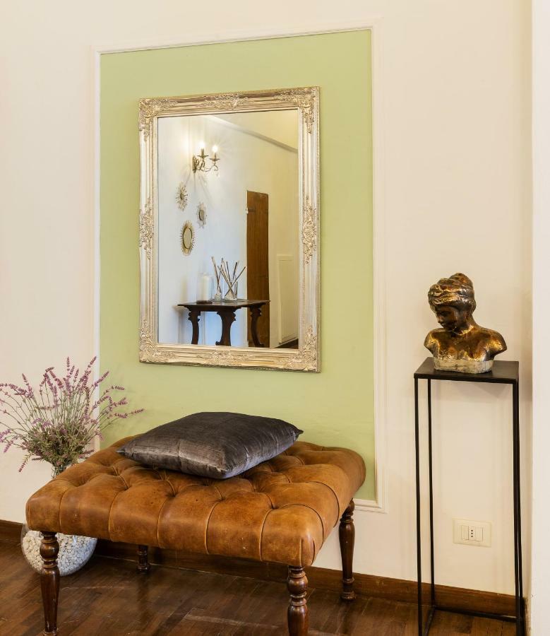 Historic Center Palace - Huge 4 Bedrooms Santa Croce Apartment - By LikehomeFirenze Kültér fotó