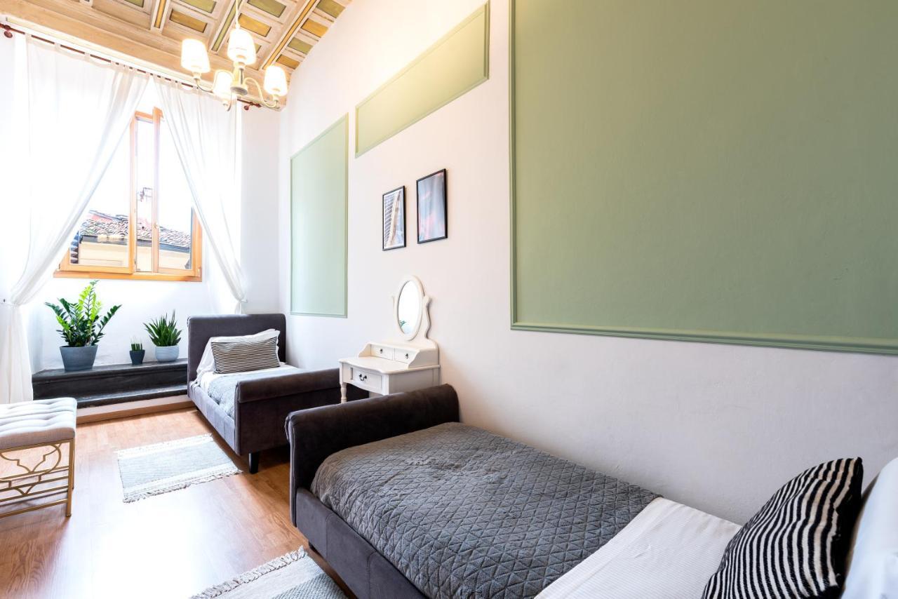 Historic Center Palace - Huge 4 Bedrooms Santa Croce Apartment - By LikehomeFirenze Kültér fotó